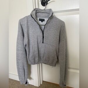 Cropped PrettyLittleThing Light Gray Half-Zip Sweatshirt
